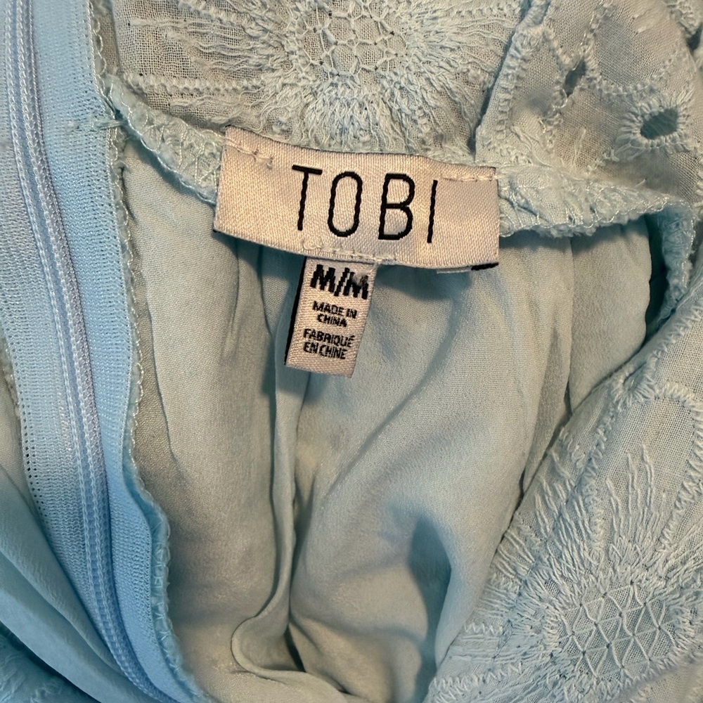 ⚡️NWT Tobi Eyelet Deep V Romper - Picture 4 of 5